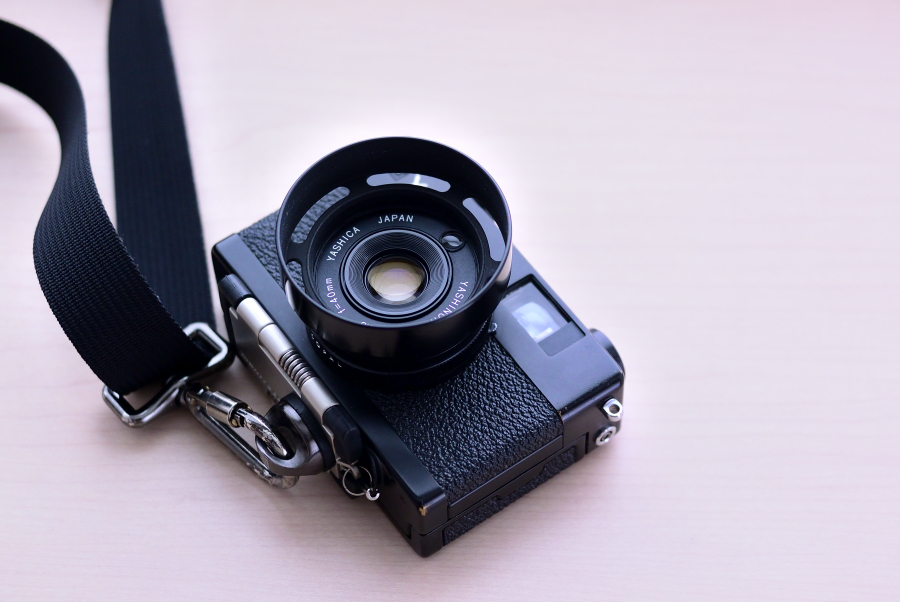 YASHICA ELECTRO35 MC：世界最小Rollei 35 に挑んだ日本の老舗ブランド