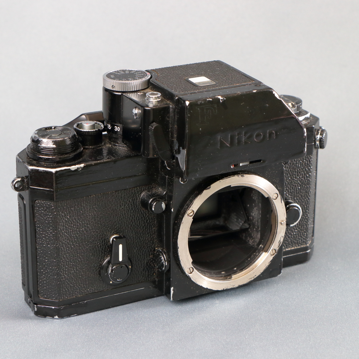 Nikon Fの世界 第8話 「贋作Nikon F Black Body」（7XXXXXX） - Minolu