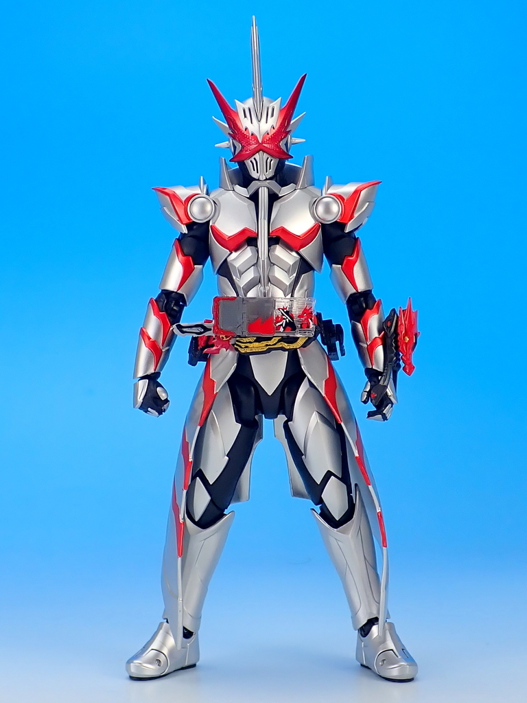 S.H.Figuarts 仮面ライダーセイバー ドラゴニックナイト 到着 - YOの玩具箱