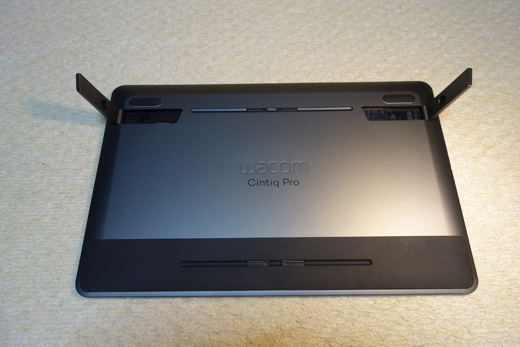 液晶ペンタブレット「Wacom Cintiq Pro 13」を開封&レビューしますの