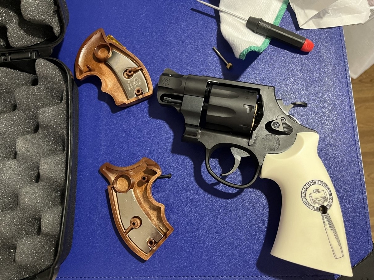 S&W PERFORMANCE CENTER M327 R8 2inch HW ver.2 モデルガン - ドク