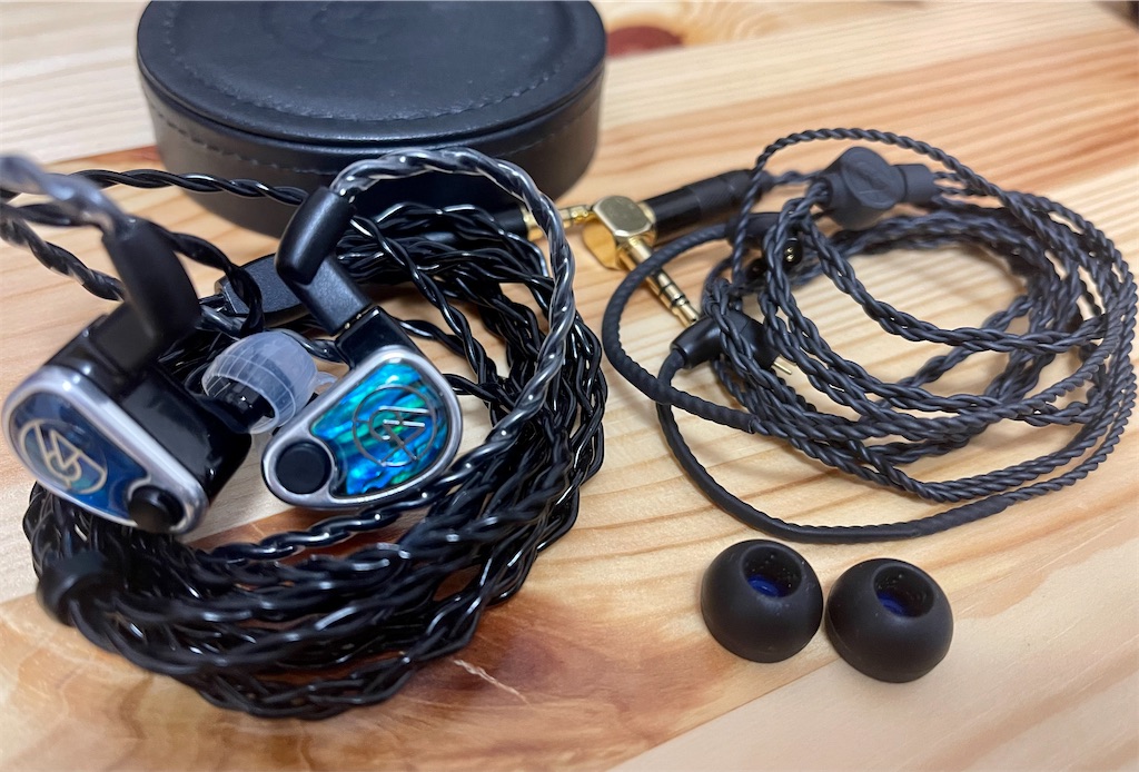 レビュー：64 Audio Nio 新旧マイナーチェンジ付属ケーブルの聴き比べ