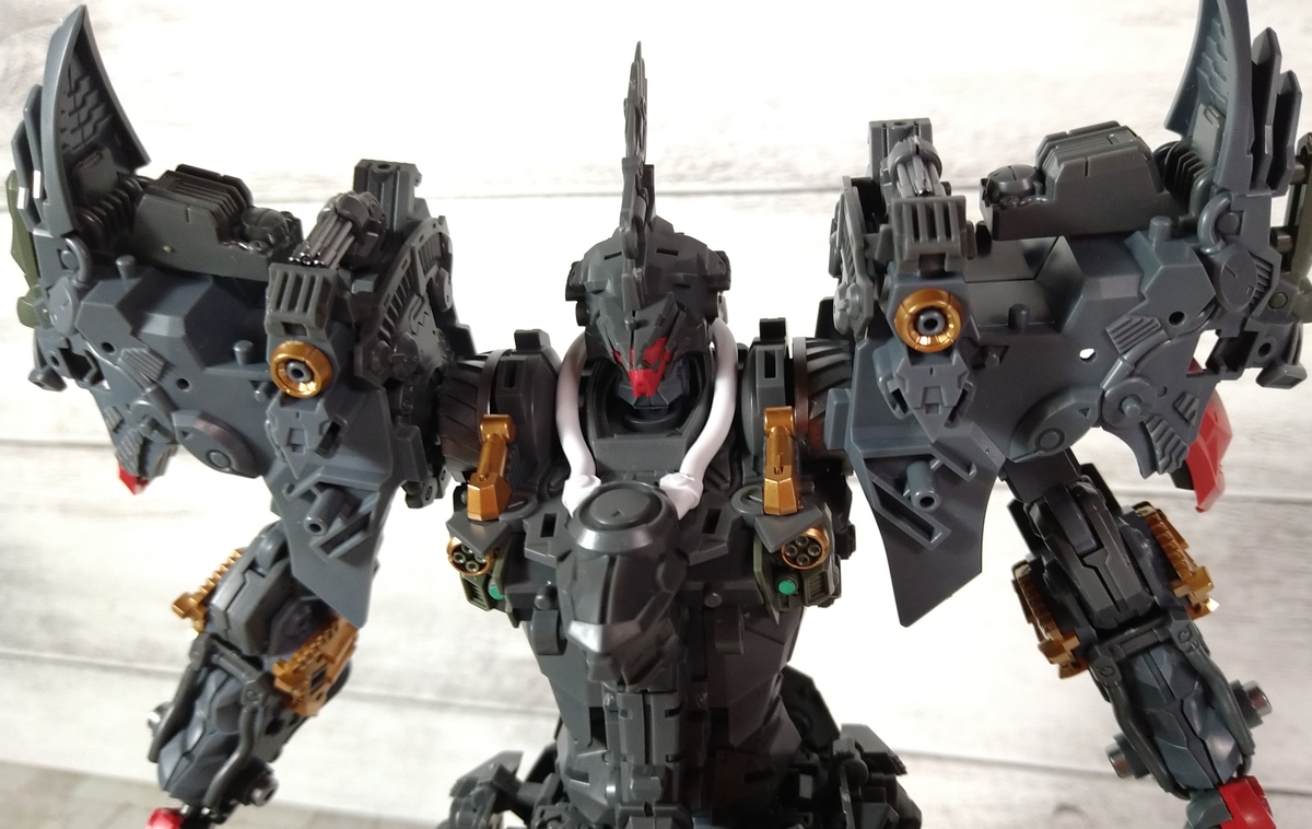 総パーツ数900以上の狂気！ガンプラMGを遥かに越えた規格外の極上