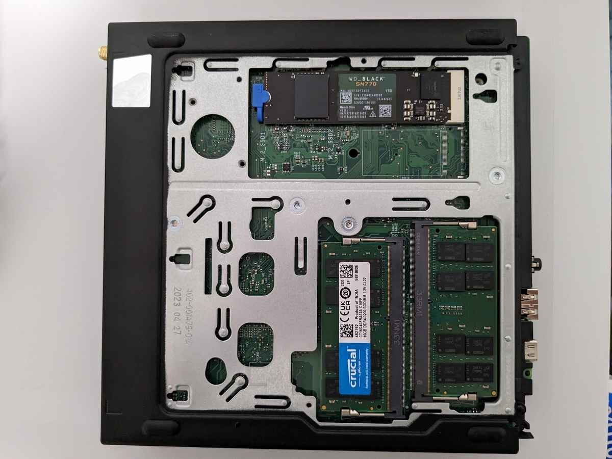 Lenovo ThinkCentre M75q Tiny Gen2 を買ってメモリとストレージを交換