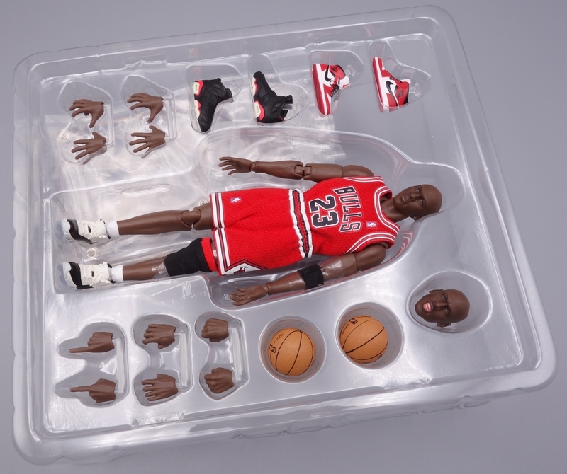 MAFEX Michael Jordan Chicago Bulls レビュー - okurejeの日記
