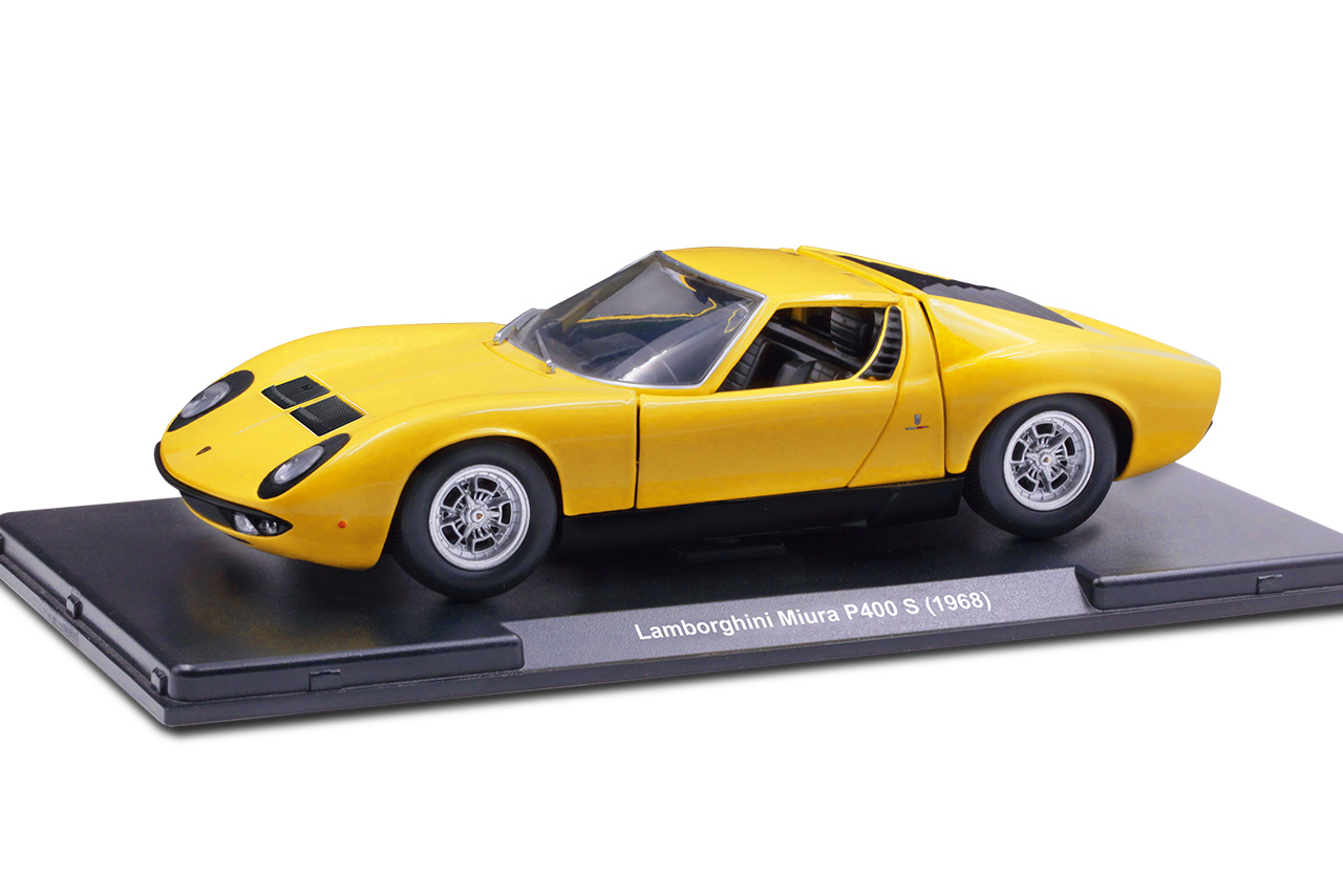 ランボルギーニ ミウラP400S』の1／8スケールモデルを作る分冊百科が8