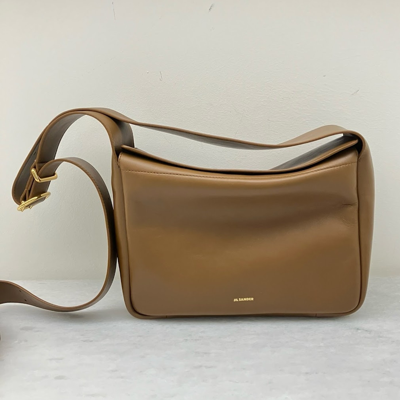 関税込 上品 ジルサンダー ショルダーバッグ フラップ ブラウンの通販