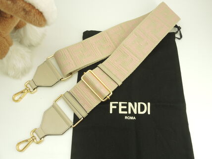 FENDI STRAP YOU(フェンディ ストラップユー) - ブランド通販のBUYMA
