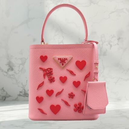 ピンク系 PRADA(プラダ) トートバッグ(レディース) - ブランド通販のBUYMA