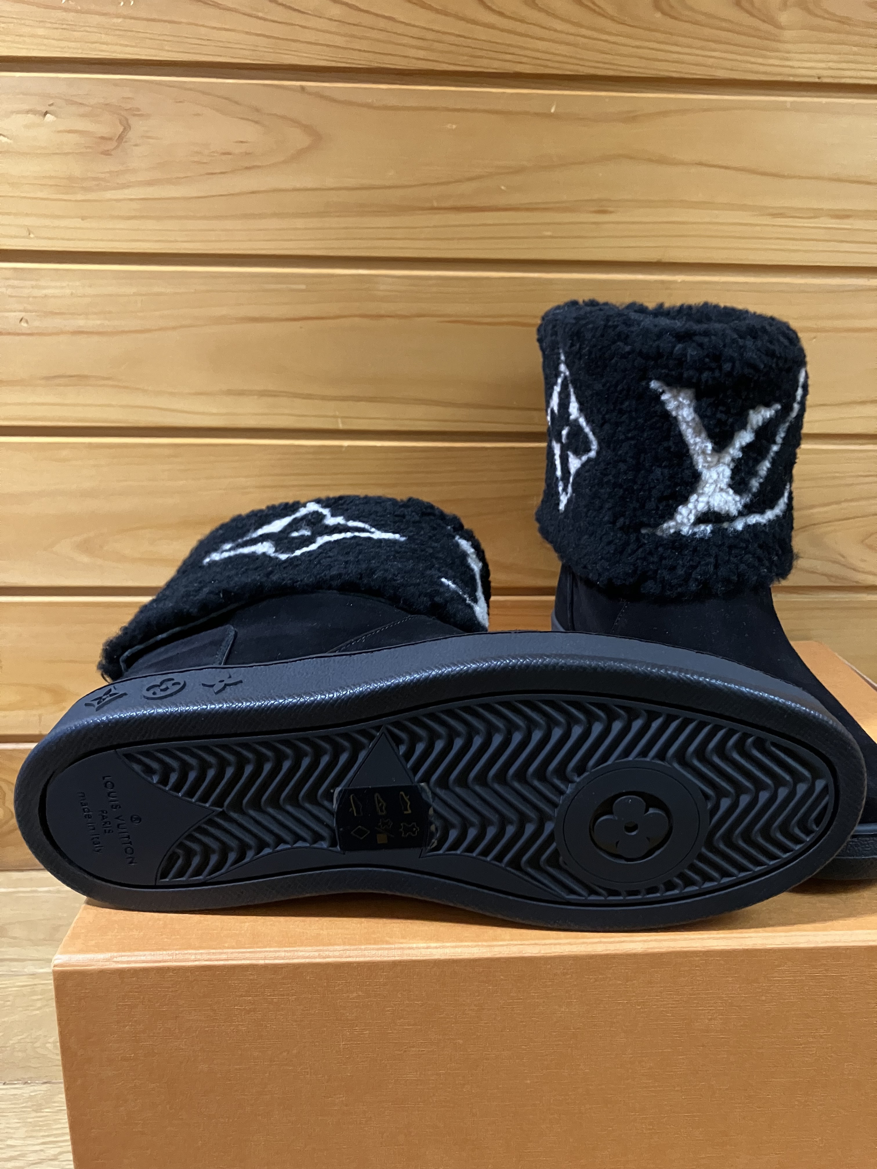 スノードロップ・ライン アンクルブーツ (Louis Vuitton/ショート