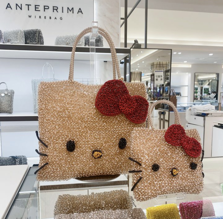 ANTEPRIMA】ハローキティ ワイヤーバッグ（大） (ANTEPRIMA