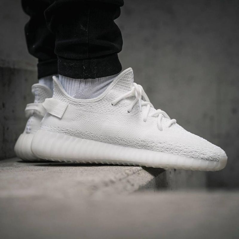 adidas Yeezy Boost 350 V2 Cream White イージーブースト350V2