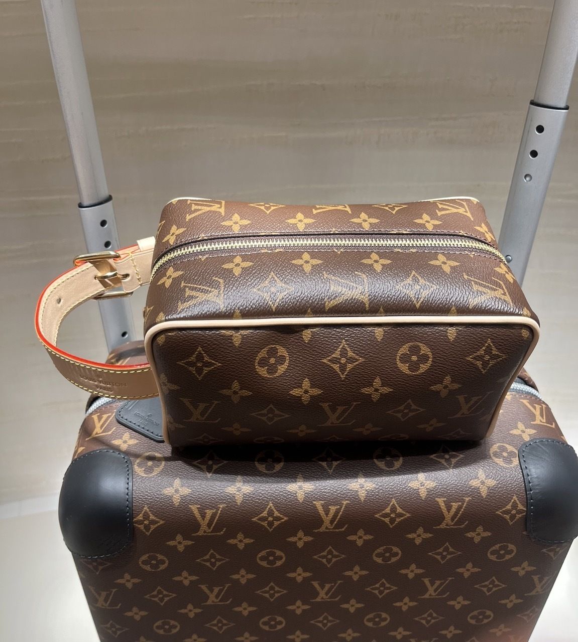 素敵なモノグラム♪】Louis Vuitton☆クラッチバッグ (Louis Vuitton