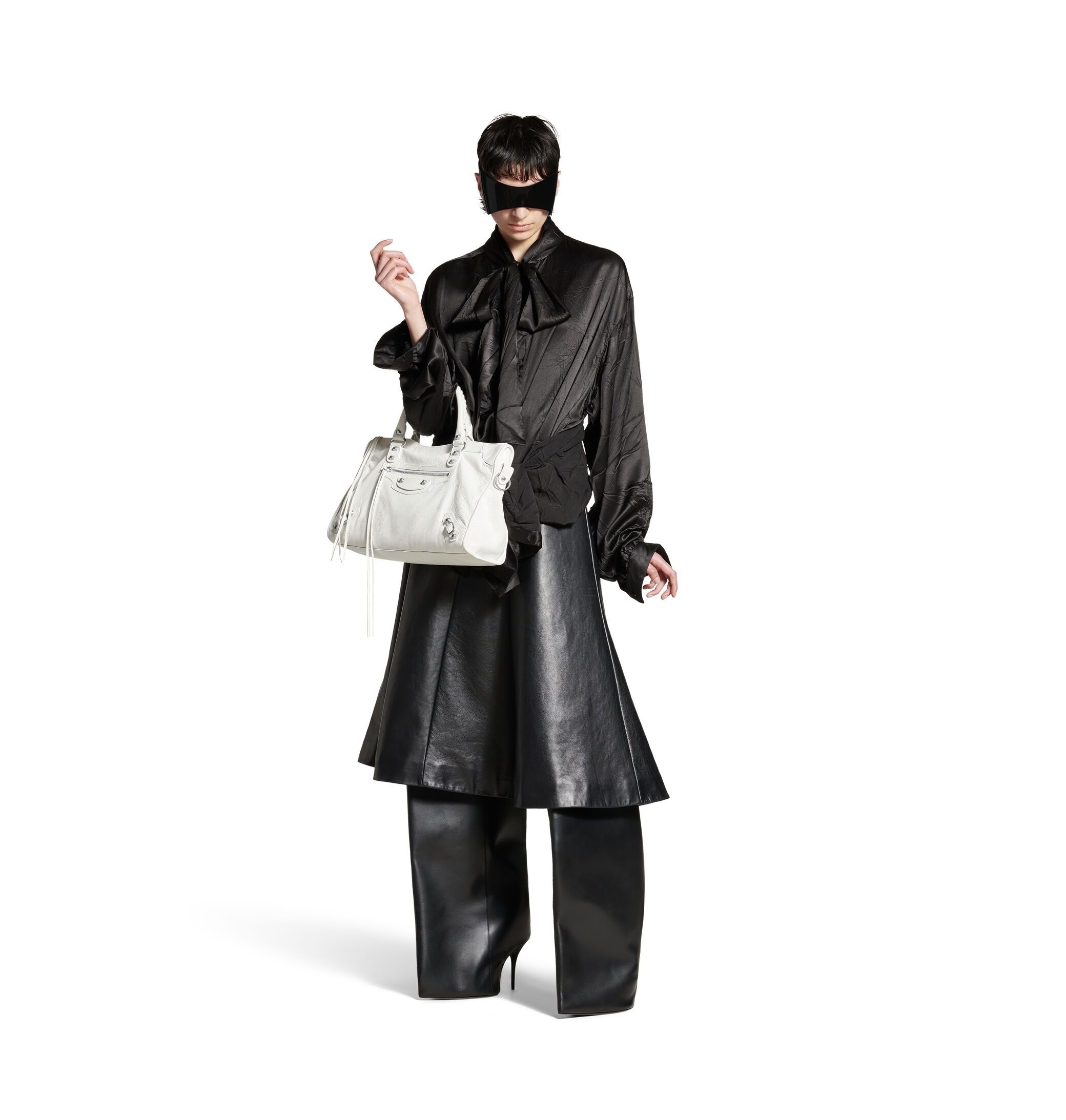 BALENCIAGA】LE CITY ショルダー バッグ レザー ロゴ M (BALENCIAGA