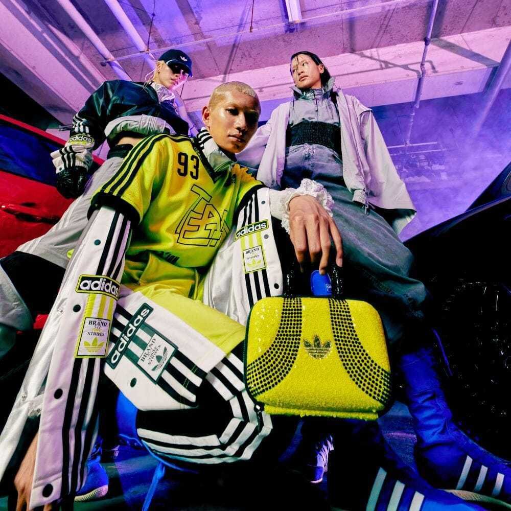 早い者勝ち 大人気 adidas ラインストーン クラッチバッグ (adidas