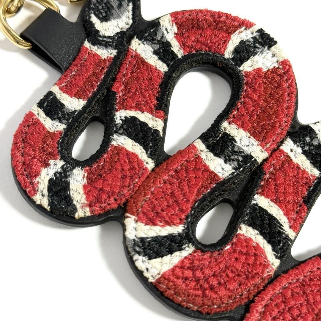 グッチ メンズ スネーク チャーム キーホルダー キーリング (GUCCI
