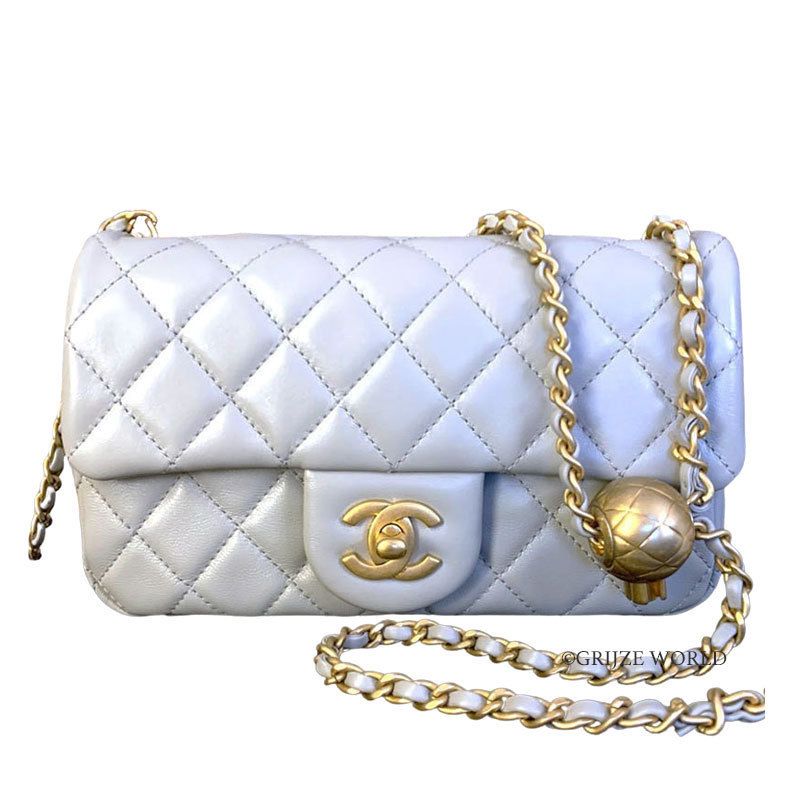 CHANEL ボールチェーンマトラッセミニフラップバッグ grey (CHANEL