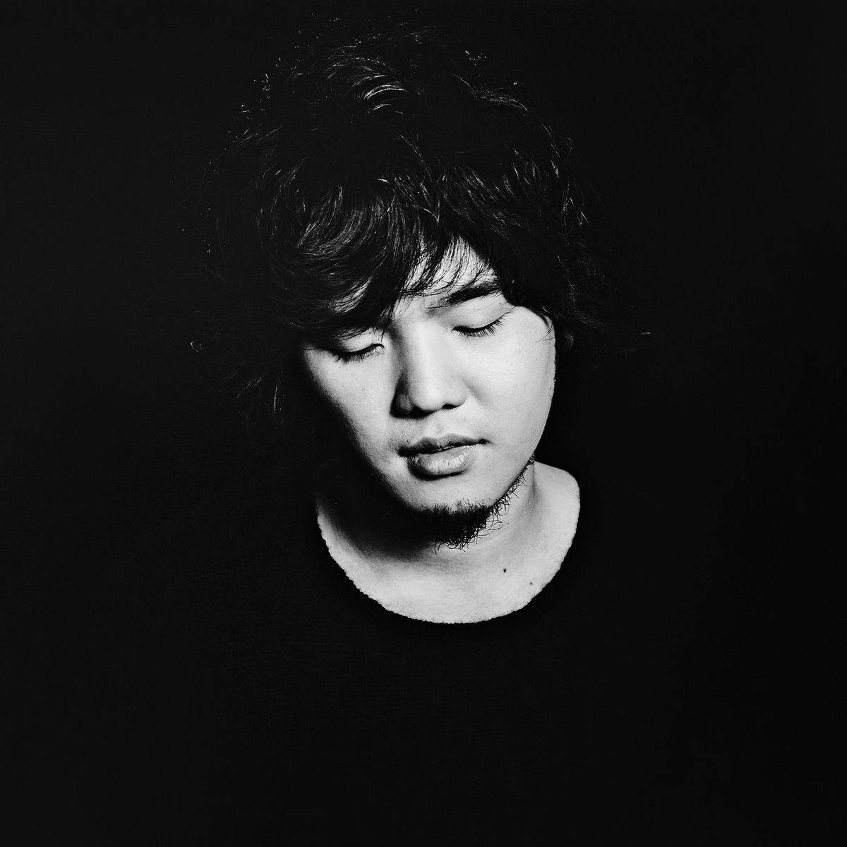 秦 基博: アルバム、曲、コンサート | Deezer