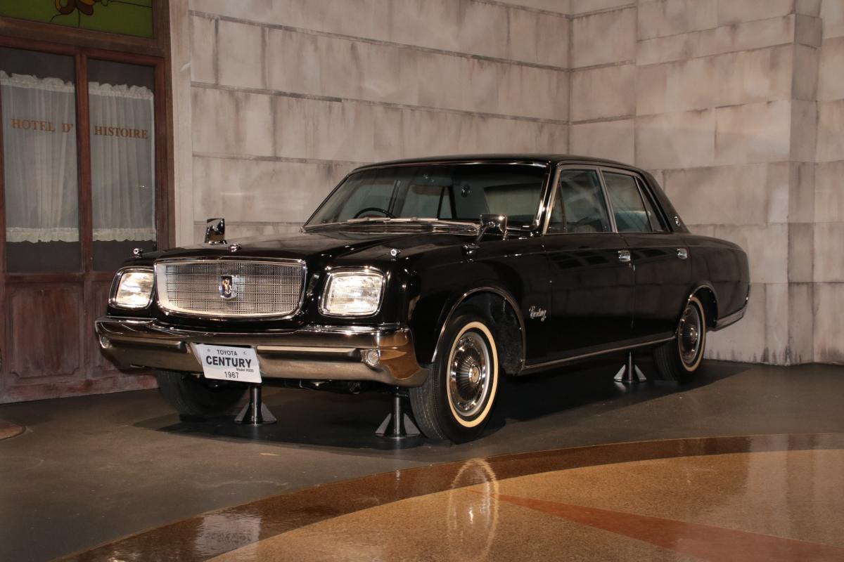 ニッポンの名車】匠の技術で生産！ 唯一無二の超高級車トヨタ