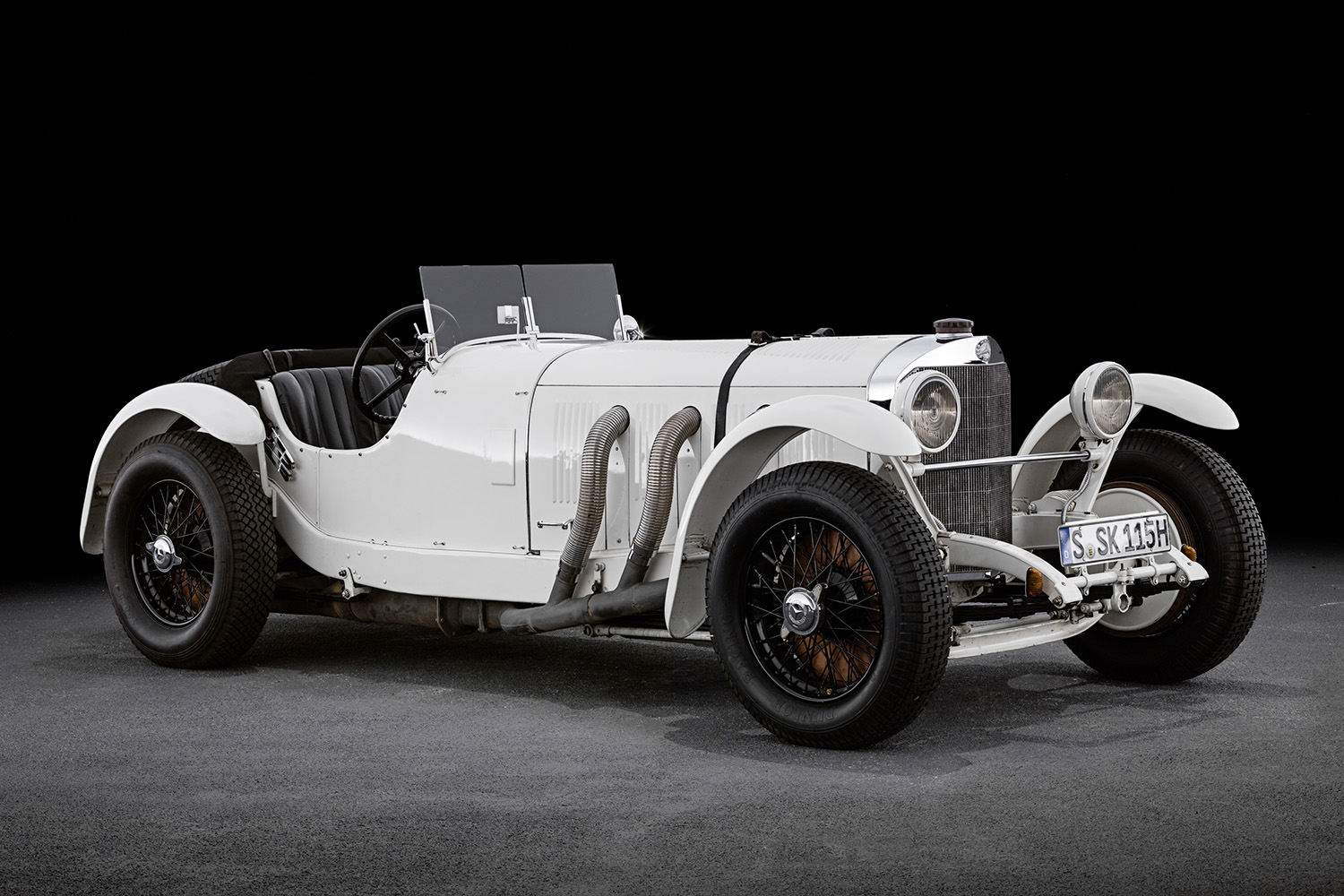 フィアット500だけじゃない！ もう1台のルパン三世の愛車「メルセデス