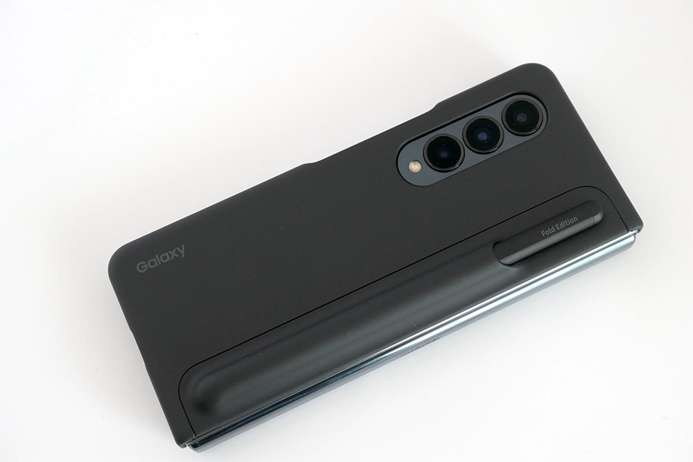 25万円のサムスン「Galaxy Z Fold4」、スマホとタブレットの2役を