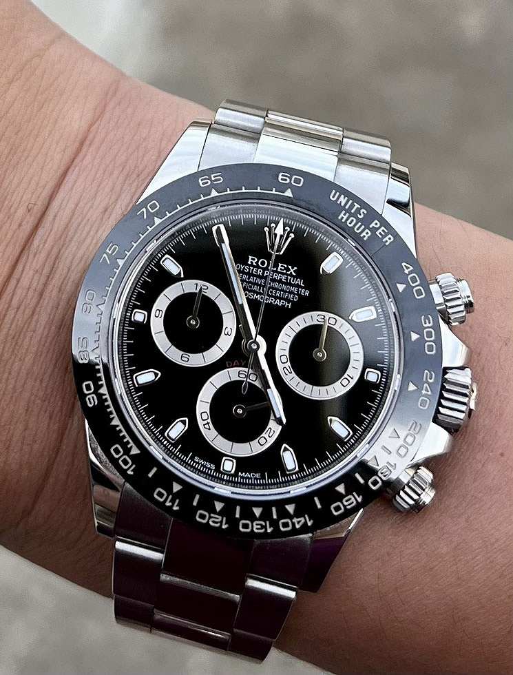 ロレックスマラソン」攻略法 超レア「デイトナ」の購入者が解説：日経