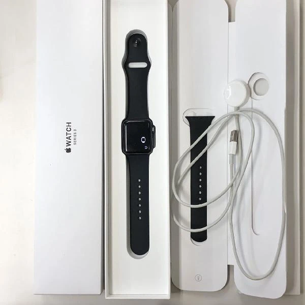 大特価 Apple Watch Series 3 GPSモデル 38mm MTEY2J/A A1858 | 中古