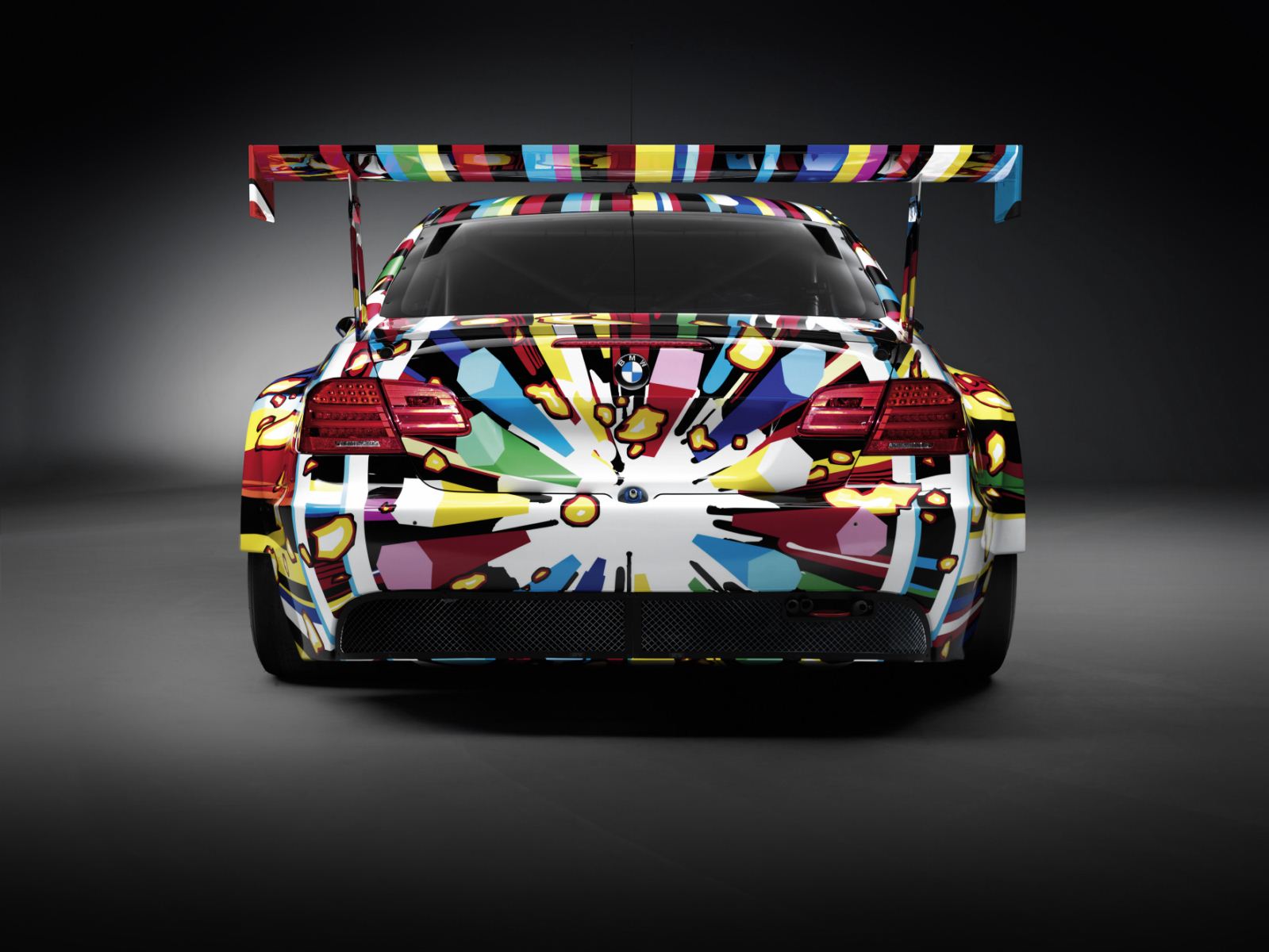World Premiere: Jeff Koons' BMW M3 GT2 Art Car