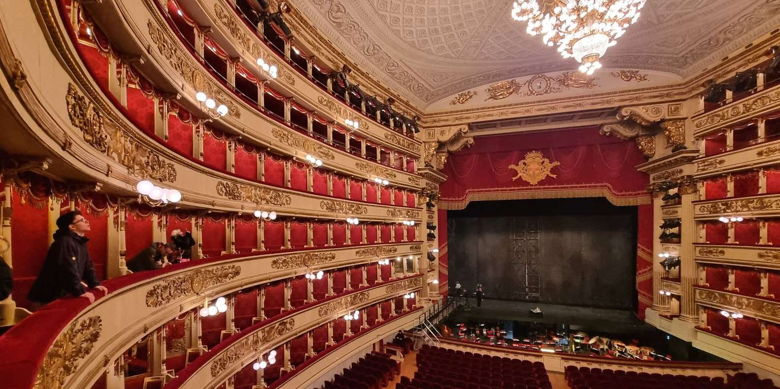 ミラノ：スカラ座劇場と美術館のツアー、入場券付き | GetYourGuide