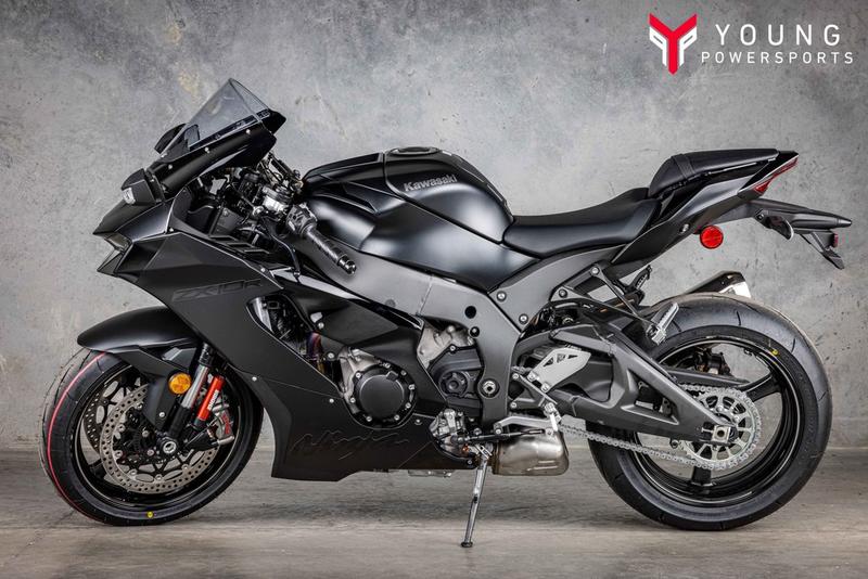 2025 Kawasaki Ninja® ZX™-10R | Young Powersports Morgan