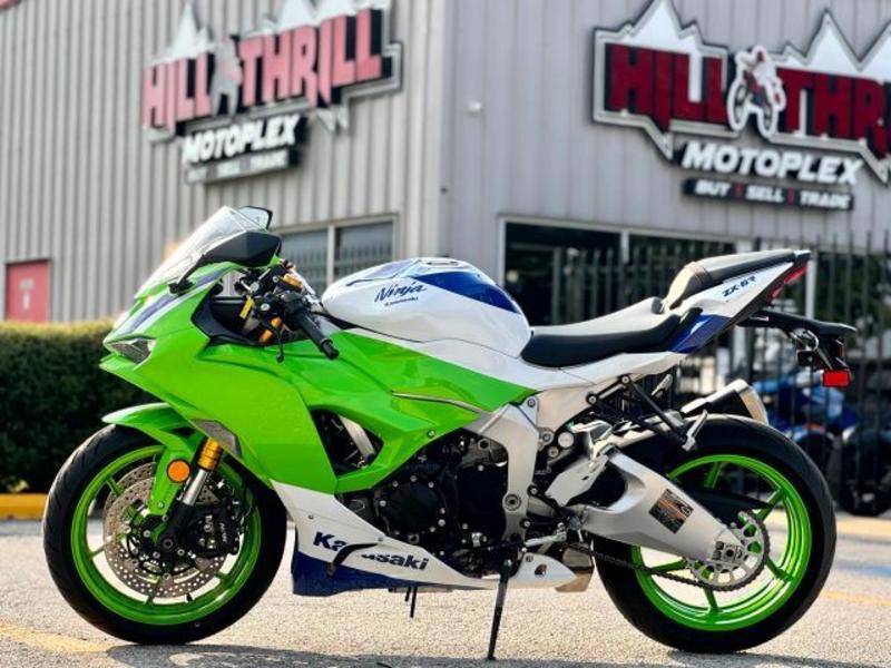 2024 Kawasaki Ninja® ZX™-6R 40th Anniversary Edition ABS | Hill