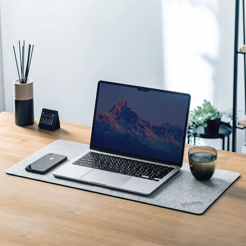 フェルトデスクマット（60×30cm・天然ゴム使用・布製マット・おしゃれ