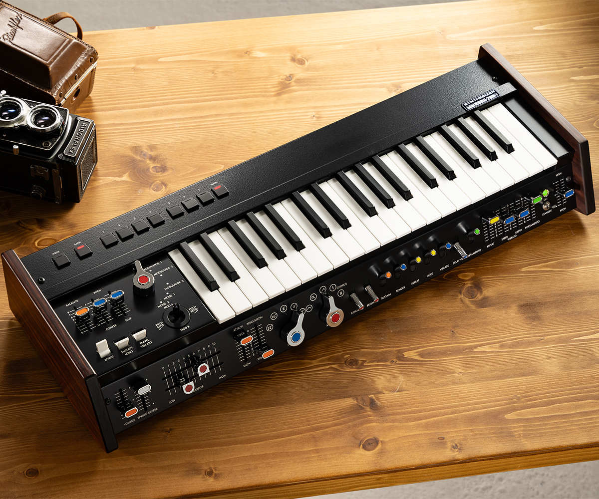 miniKORG 700Sm - SYNTHESIZER | KORG (Japan)