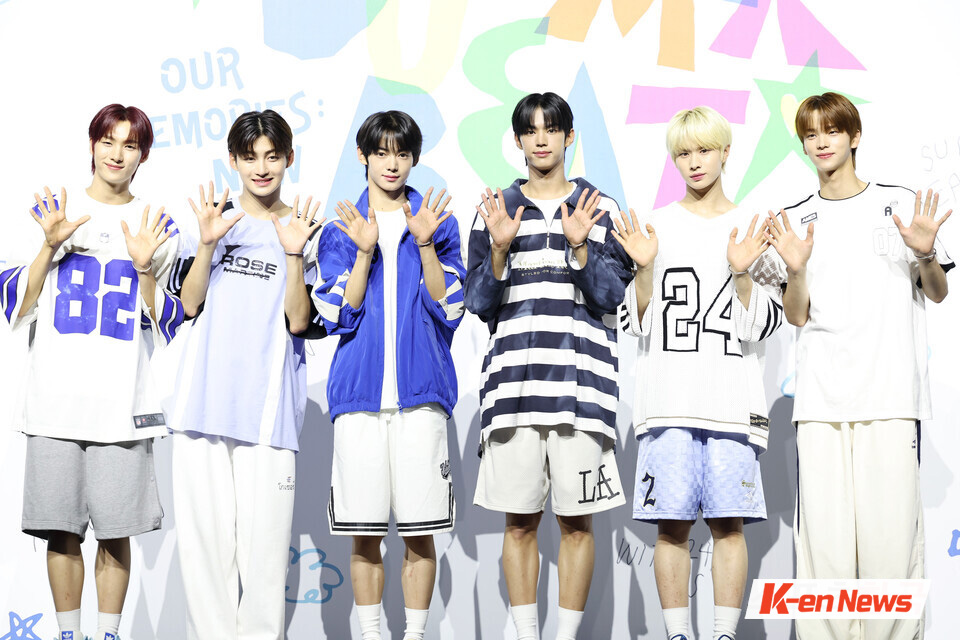 TWS Makes a Refreshing Comeback with 'SUMMER BEAT!' < Boy Group