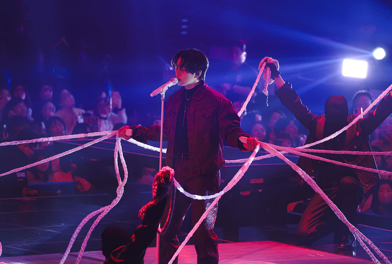 Lee Junho Completes Successful Fan Concert 'Midnight Sun' at