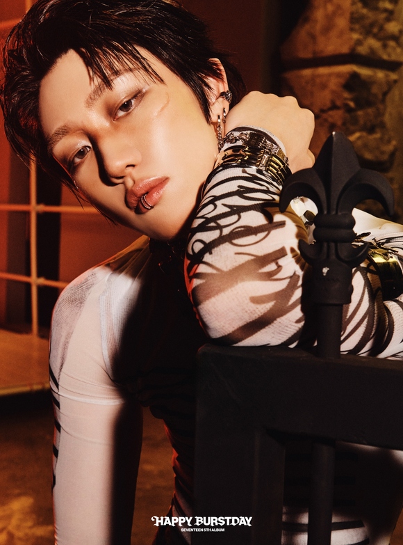 SEVENTEEN ディエイト、ソロ曲「Star Crossing Night」をリリース - Kstyle