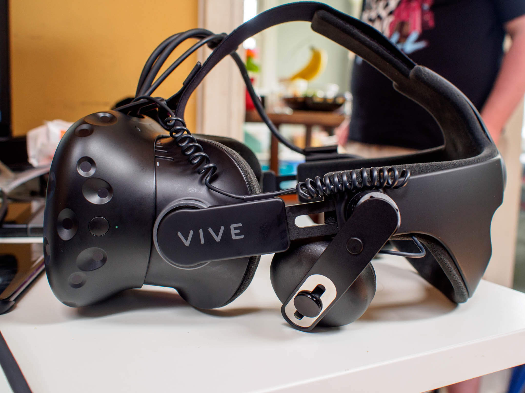 How to improve the HTC Vive Deluxe Audio Strap | Windows Central