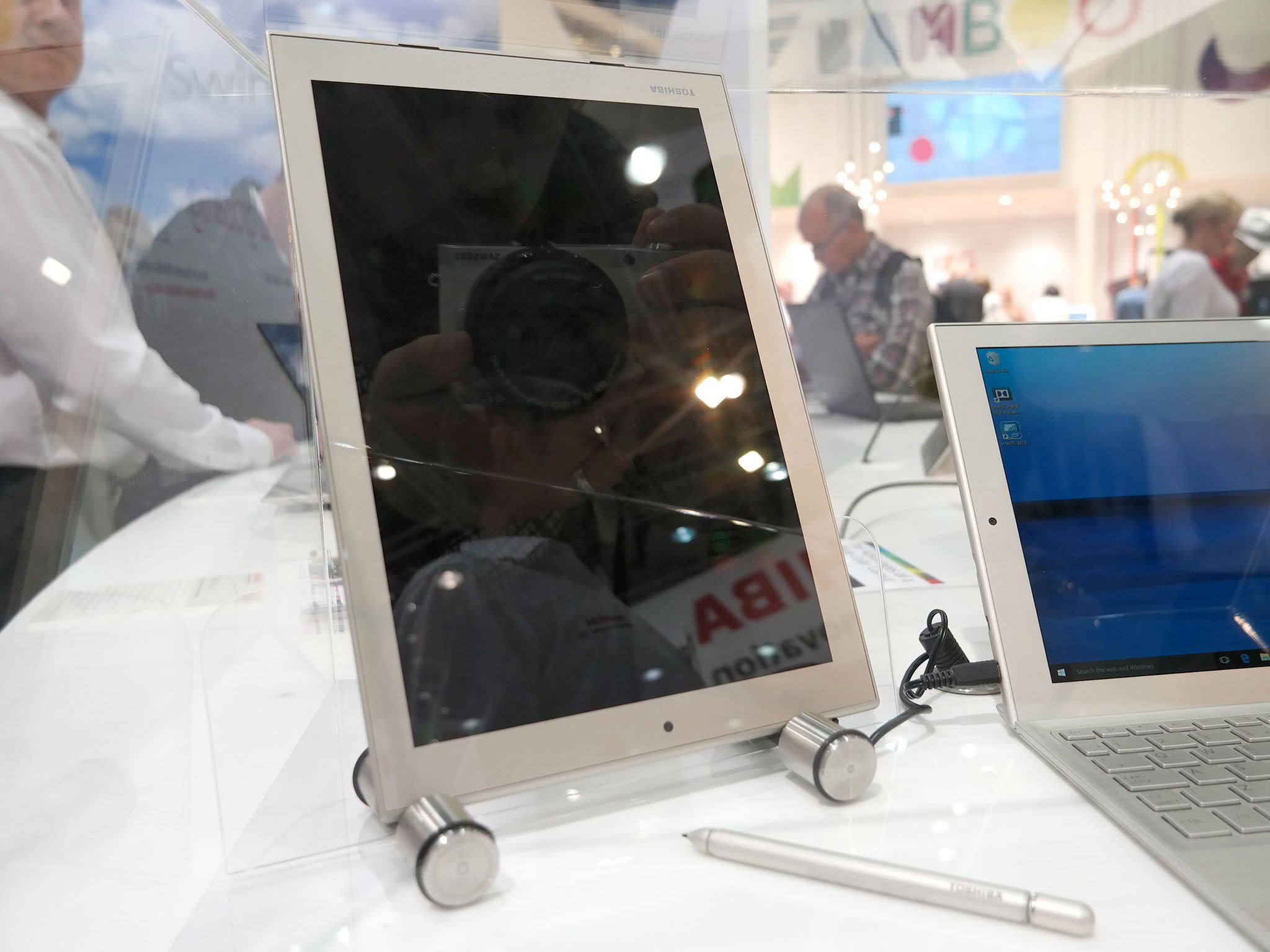 This is Toshiba's latest Windows 10 2-in-1, the Dynabook | Windows