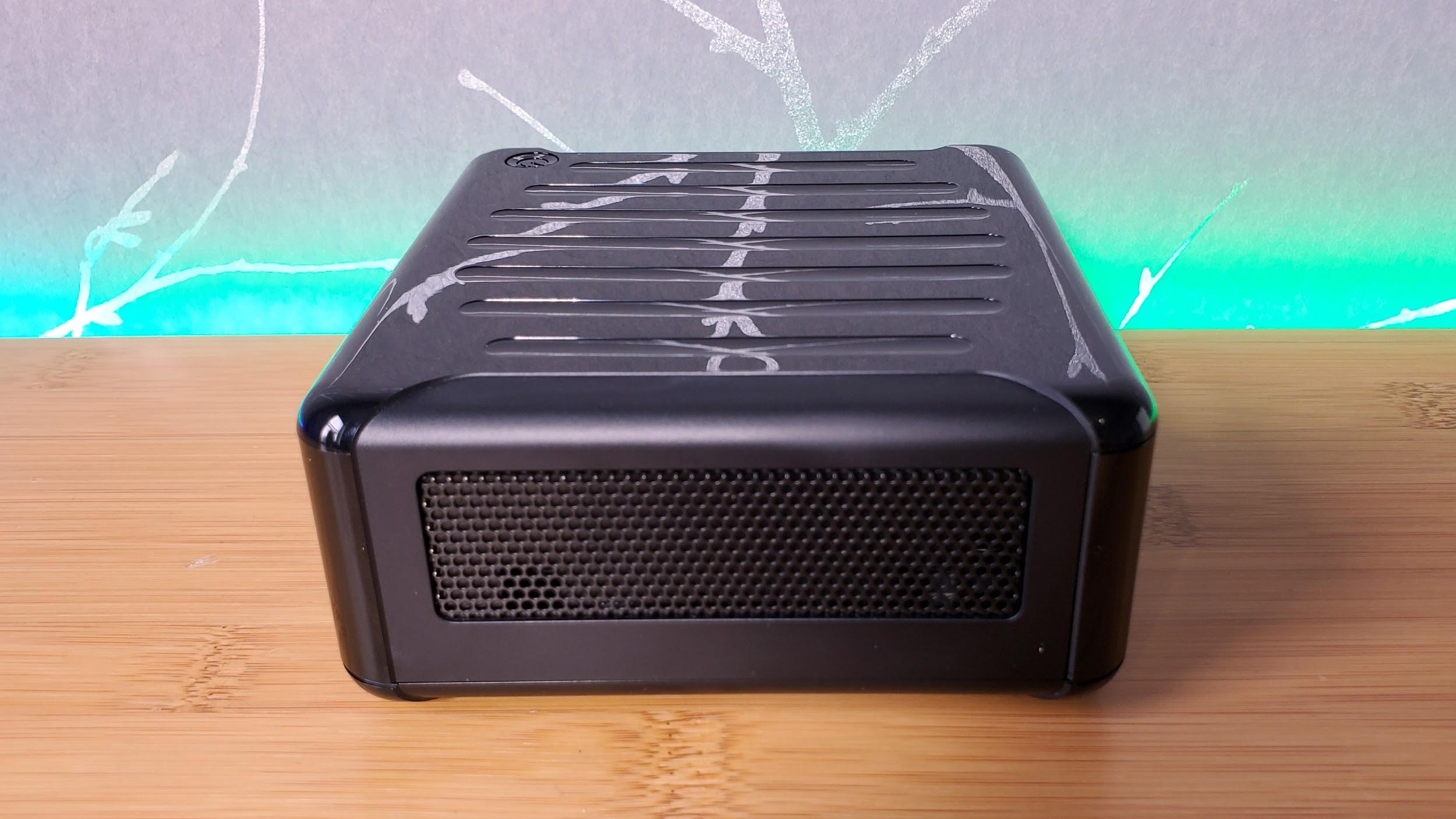 Hands-on With ASRock's NUC-Like 4X4 BOX-4800U Mini PC | Tom's Hardware