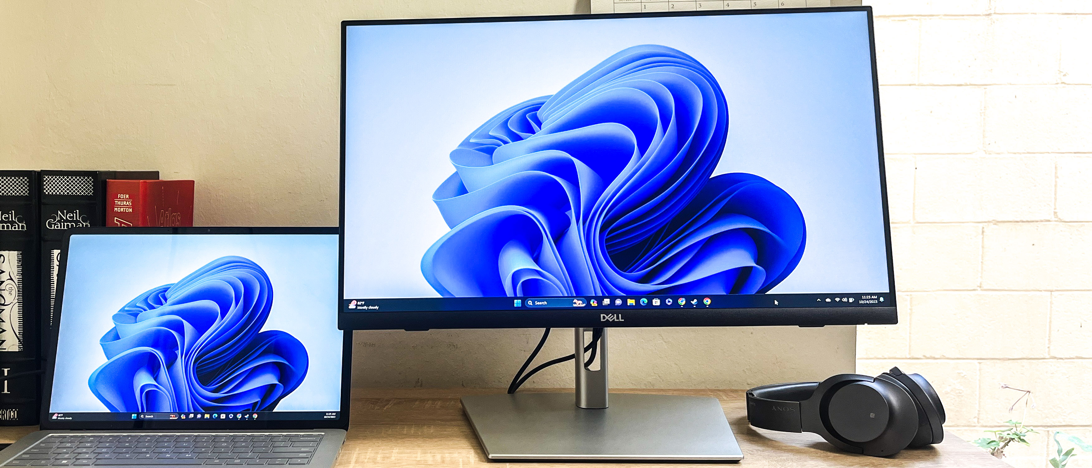 Dell P2424HT monitor review: I love the way this monitor moves