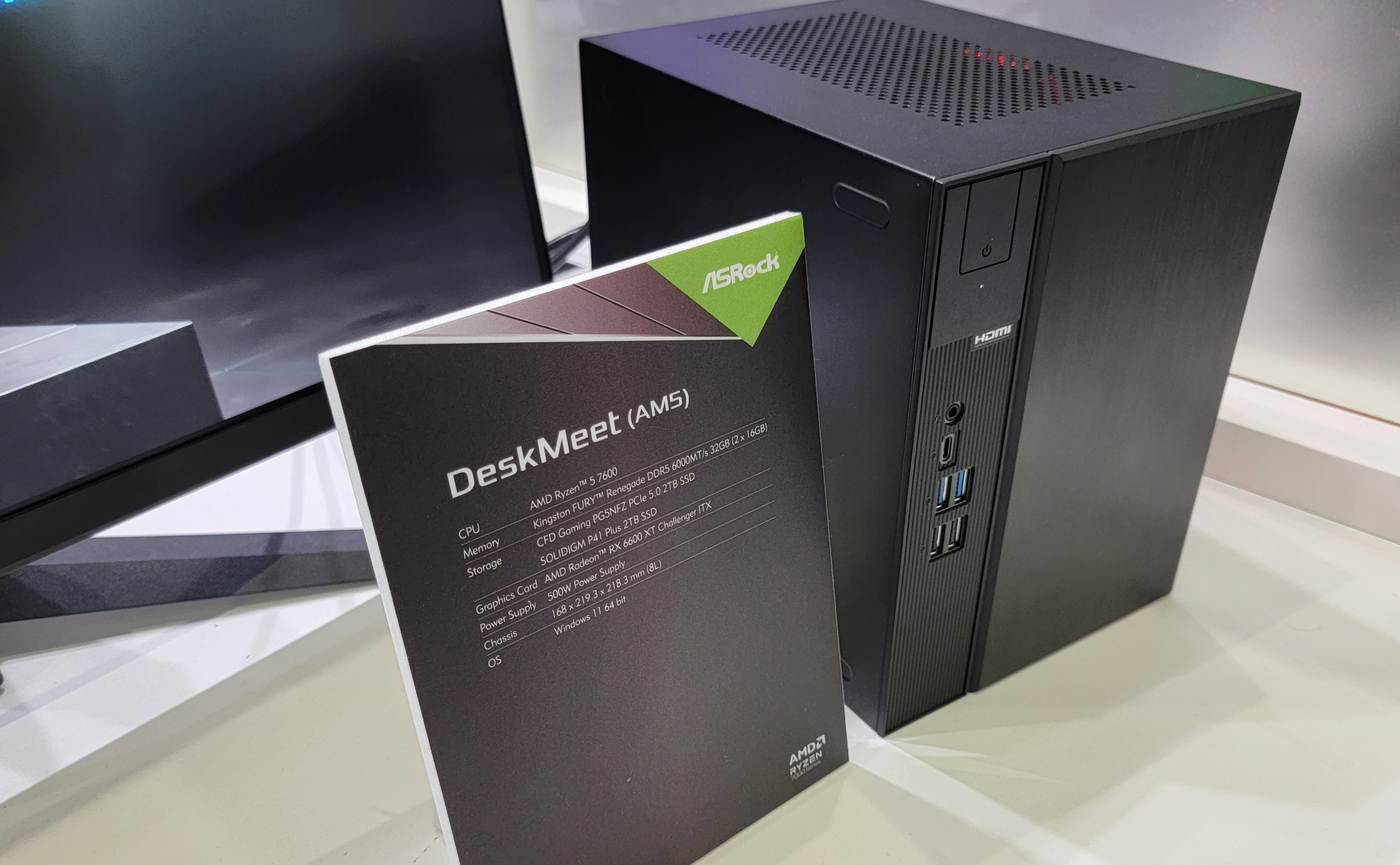 ミニPC PC Ryzen7 5700G RAM16gb ssd1tb deskmeet ASRock's DeskSlim