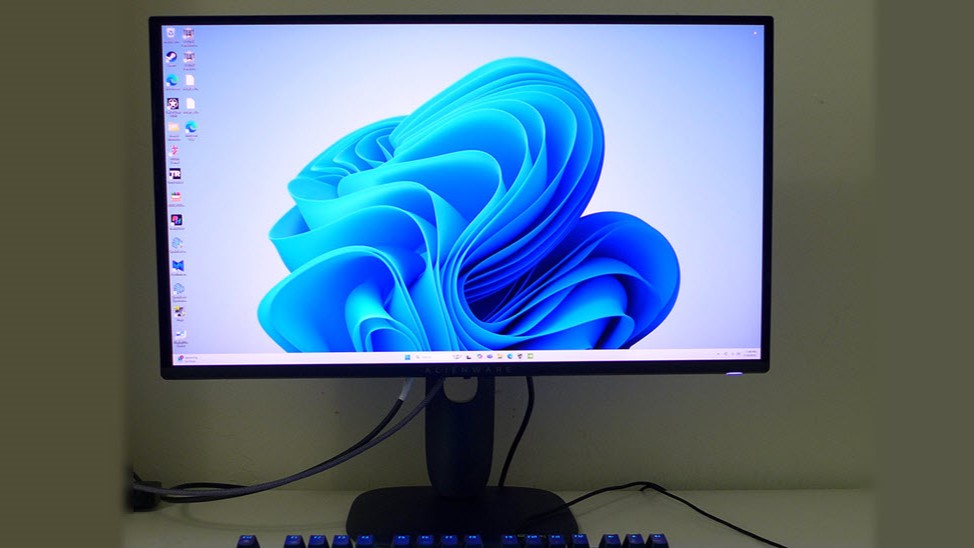 Alienware AW2725D QD-OLED QHD 280 Hz gaming monitor review: Rich
