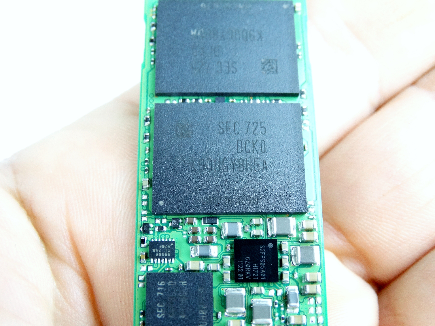 Samsung PM981 SSD Rating