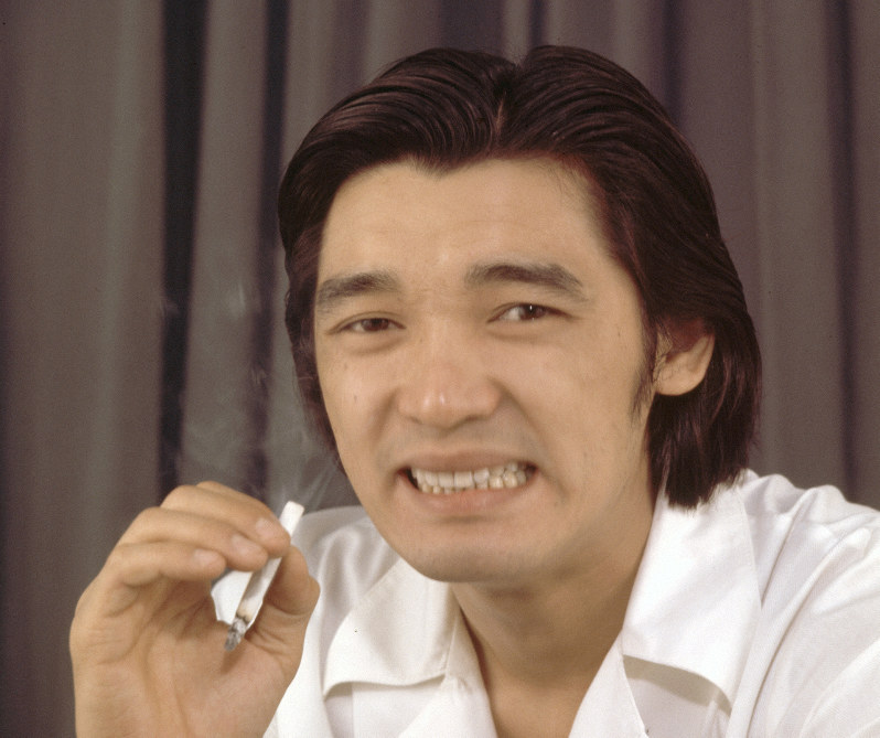 萩原健一さん死去 68歳 「前略おふくろ様」「傷だらけの天使」 | 毎日新聞