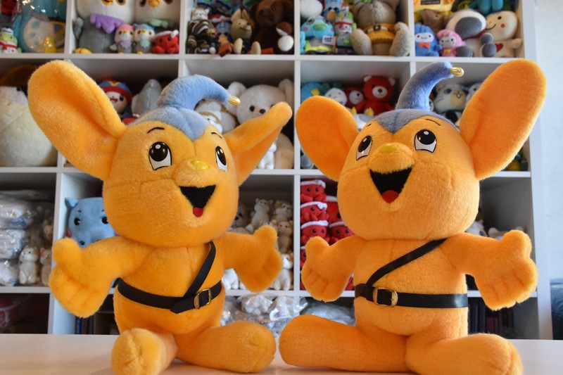 ピーポくん」ぬいぐるみ、危機脱出 製造先見つかり販売再開へ | 毎日新聞