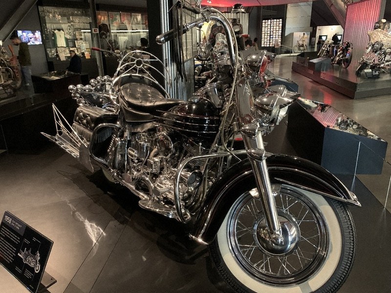 世界のまちかどで：ここに注目！／284 アメリカ ハーレーの博物館