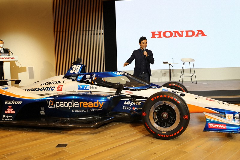 インディ500」優勝の佐藤琢磨が報告会 「もっと勝ってやろう」と連覇へ