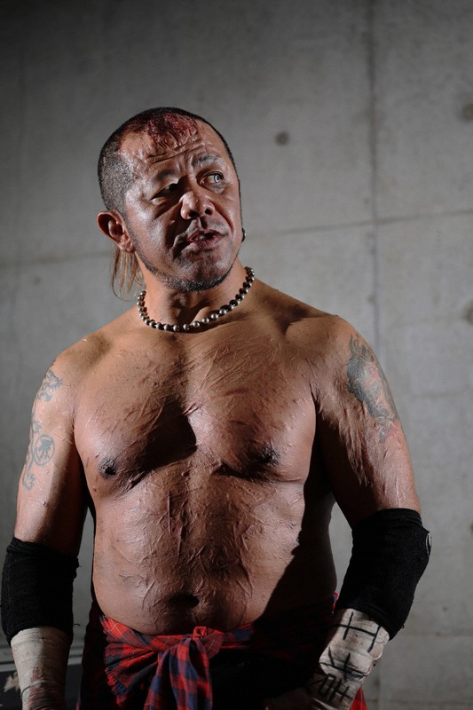 血だらけデスマッチのカリスマ 葛西純はなぜリングに立ち続けるのか