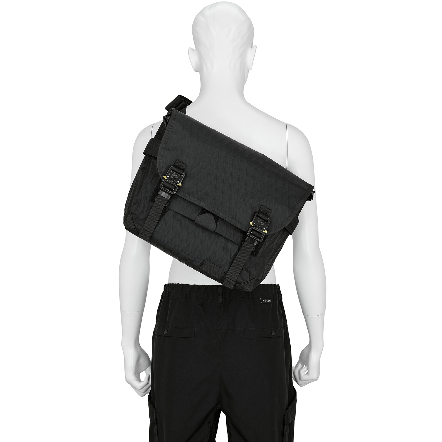 これまで存在しなかったサイズを特注。bagjack for ELIMINATORの『KYGO』