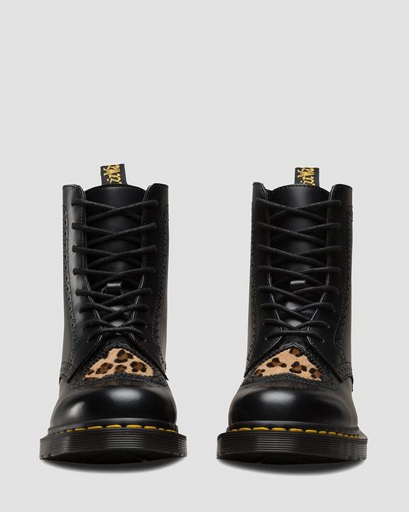 BENTLEY II HEART in Black | Dr. Martens